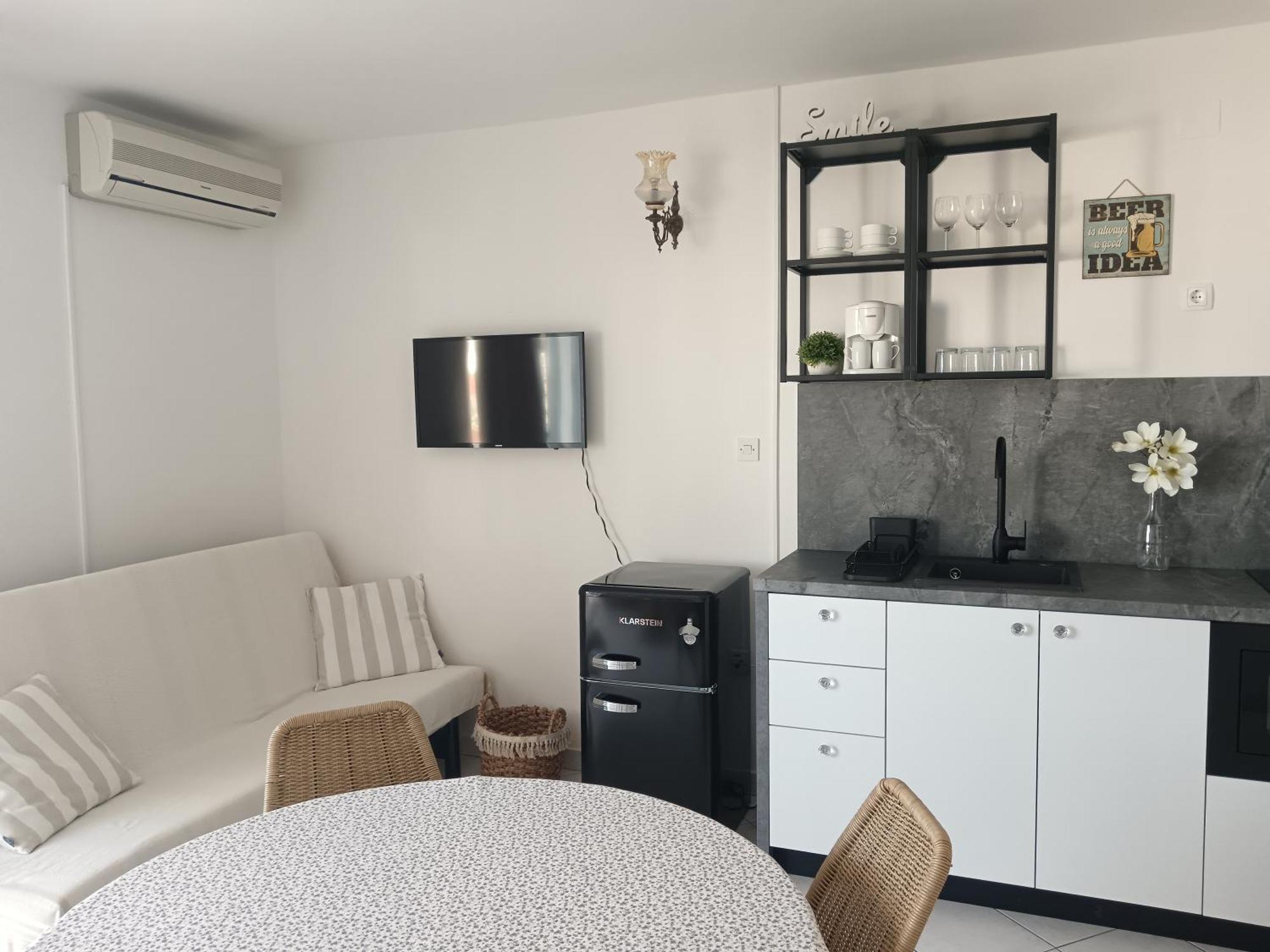Apartmani More Komarna Extérieur photo